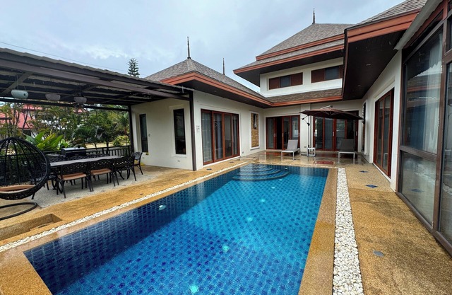 Kamala Beach Luxury 5 bedrooms pool villa for family