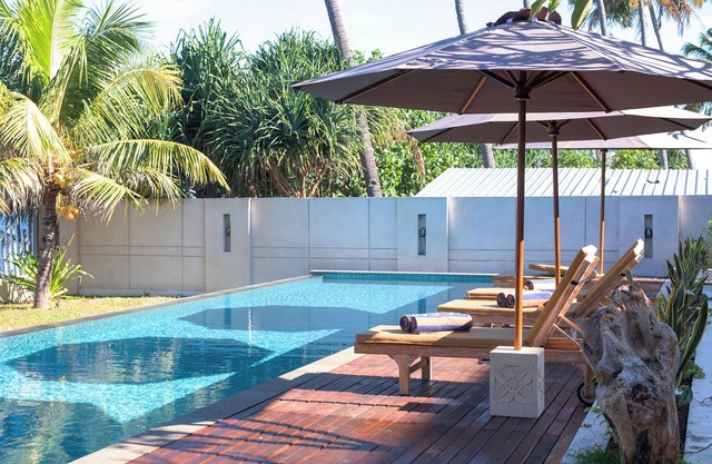 Kamana Beach House, steps from the beach, amazing villa, private pool.