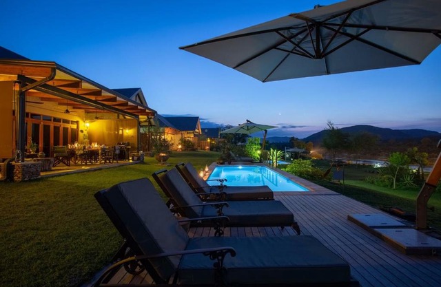 Kambaku River Lodge