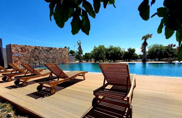 Kambaniru Beach Hotel & Resort