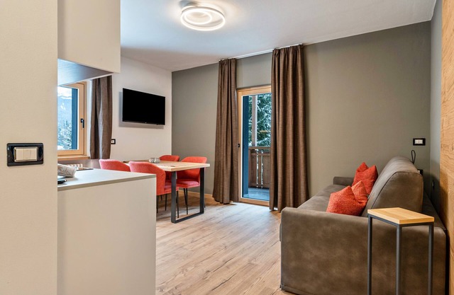 Kamerloy Apartments - B with Mountain View, Wi-Fi, Balcony and Garden