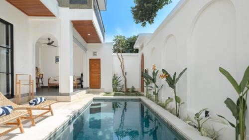 Kamila Villa 1 by Villa Finder