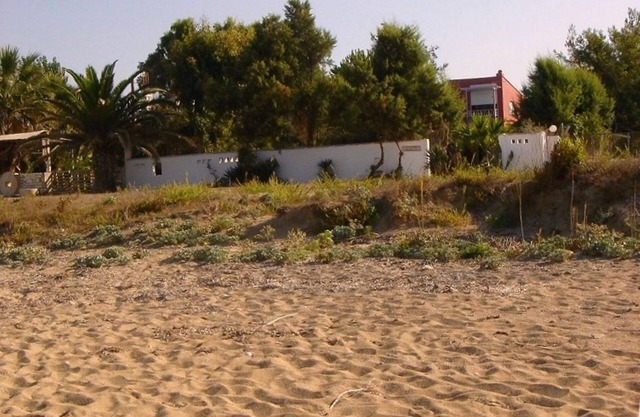 Kanali-Villa-Sofia. Just on the beach, Sleeps 6, Wi-Fi, A/C , Family-friently