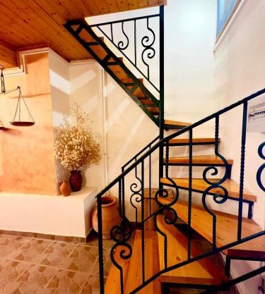 Kansoneta-Traditional Mansion in Gastouri Village