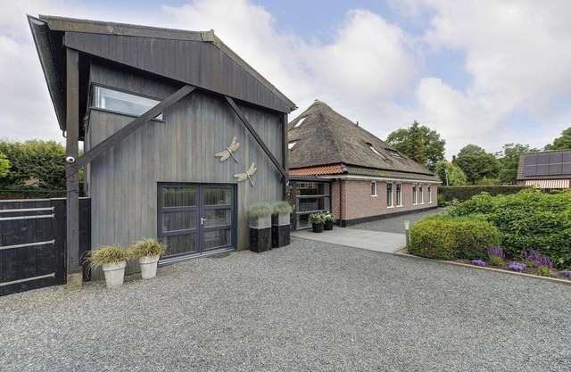 Kapberg Om de Noord in Warmenhuizen. Suitable for 5 people, 2 bedrooms with sauna.