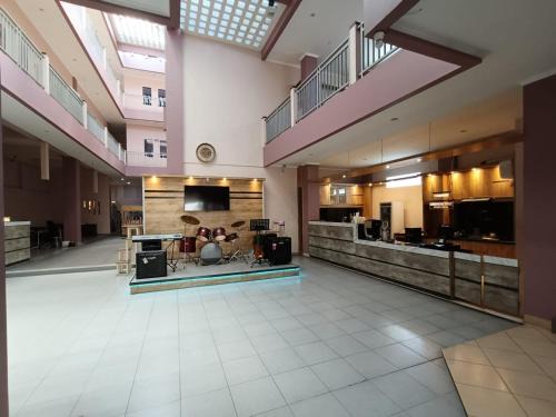 Karana Guesthouse Syariah Bandung & Luang Cafe