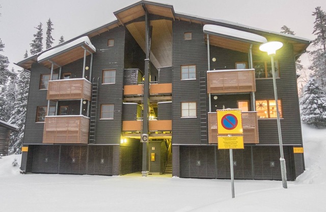 Karhunvartijan Linna C24 by Interhome
