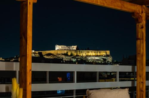 Kaso Vrestenis - Acropolis View