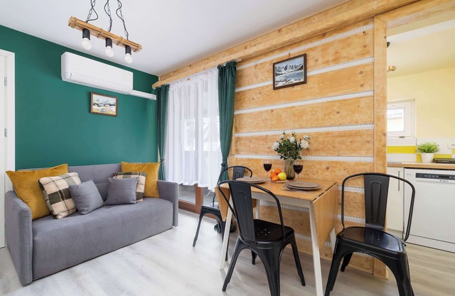 Kasprusie 4 | Apartment with Parking | Krupówki Street