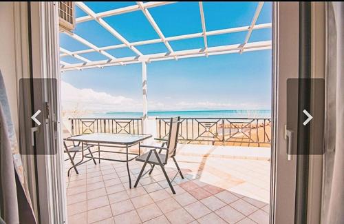 Κatakolo Luxury Seaside House & Garden