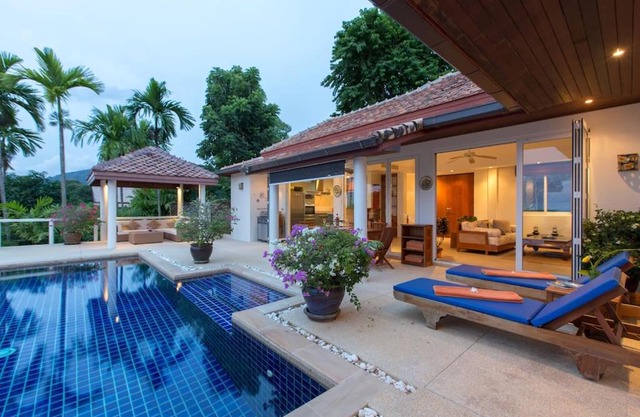 Katamanda villa Moon 3 Bed seaview near Kata Beach