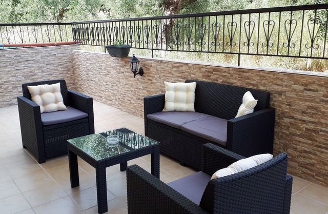 Katerina Apartments . One-Bedroom Apartment with Mountain View