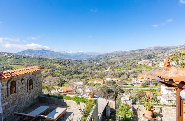 Katrina's Stone House in Spili with Breathtaking View