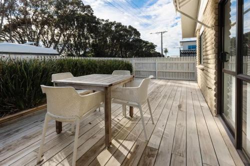 Kawaroa Park View - near CBD & coastal walkway