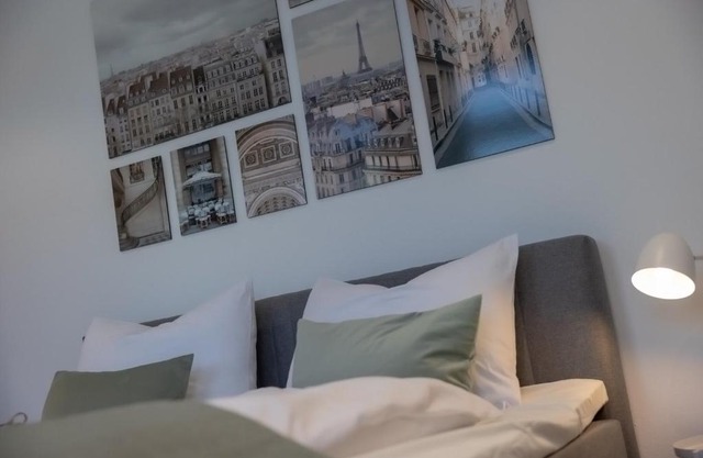Kaza Guesthouse, centrally located 2 & 3 bedroom Apartments in Augsburg