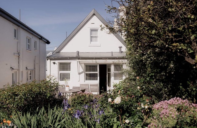 Kelly Street Cottage in Battery Point