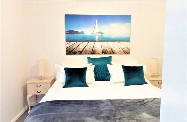 Kennington One/King bed/2 Bedroom/Free parking