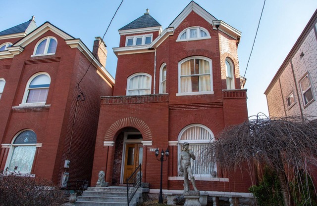 Kentucky Derby Churchill Downs Victorian Mansion 10 mins From it All
