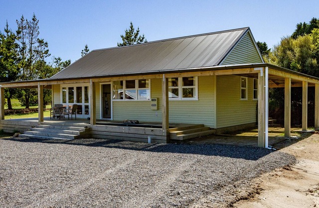 Kestrel Cottage - National Park Holiday Home