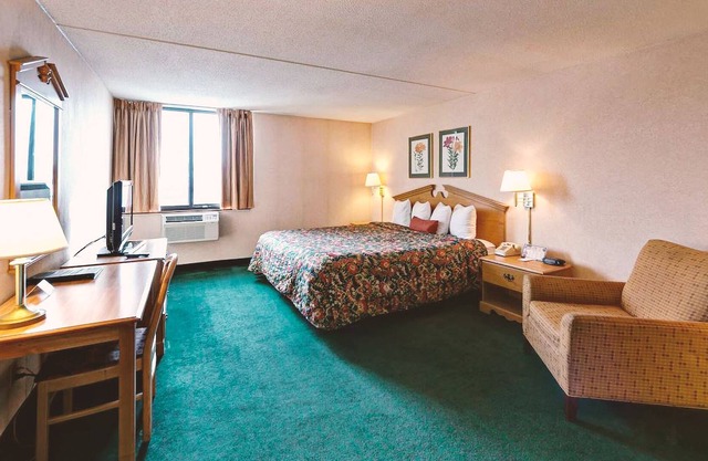 Key Inn Roseville - 1 Queen Bed Non-Smoking