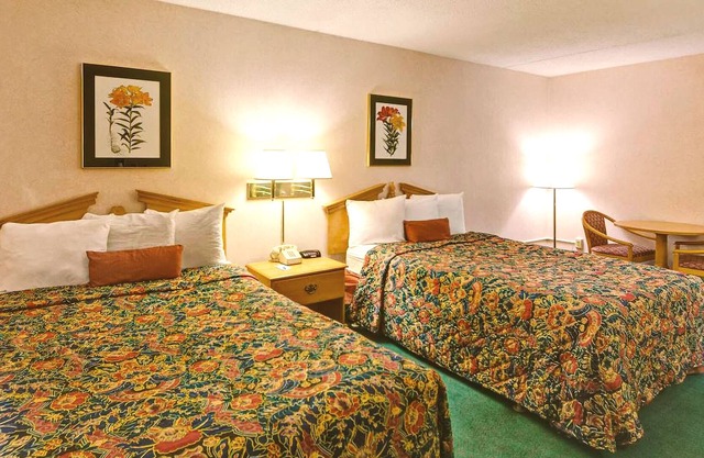Key Inn Roseville - 2 Double Bed Acessible Non-Smoking