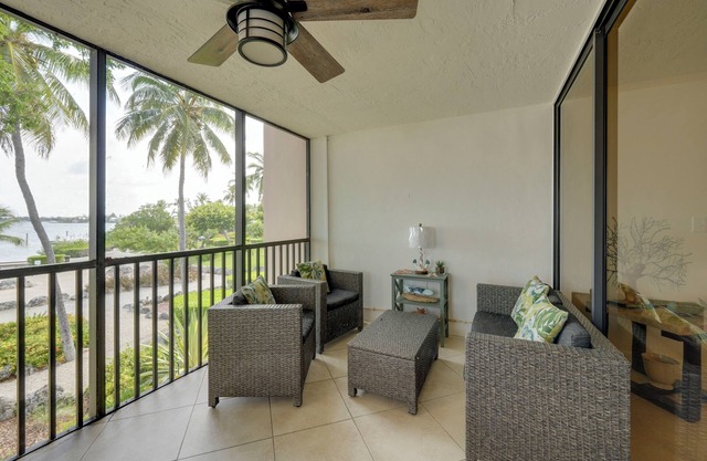 Key Largo Getaway w/Bay Views + Pool Access!
