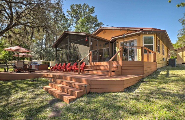 Keystone Heights Lakefront Cabin - Fire Pit, Grill