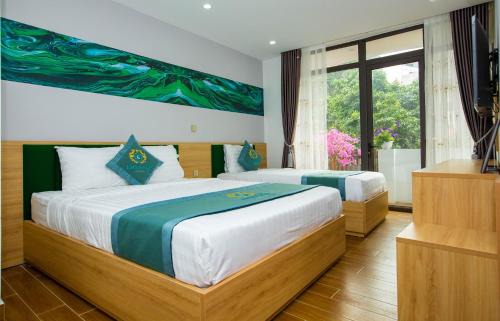 Khách sạn Emerald Cát Bà 2