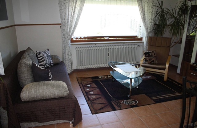 Khaya Ilanga, Apartment Nyala