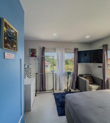Khepri Soleil Suite - 12min from UVF Airport