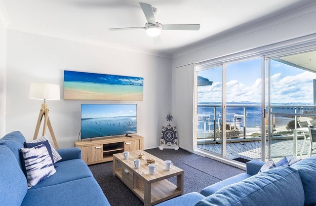 Kiah 12, 53 Victoria Pde - Panoramic water views, Wifi and Air Con