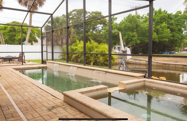 King Bed Private Home Walk to Beach & Village Heated Pool & Spa No Steps