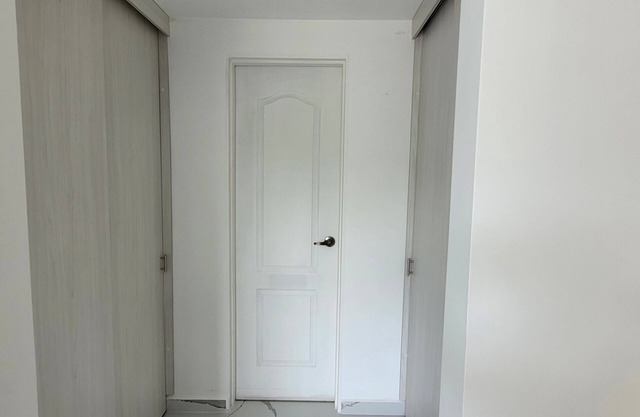 KING Bed, W/Office, 70" Smart TV, Bright, Quiet, Perfect Location
