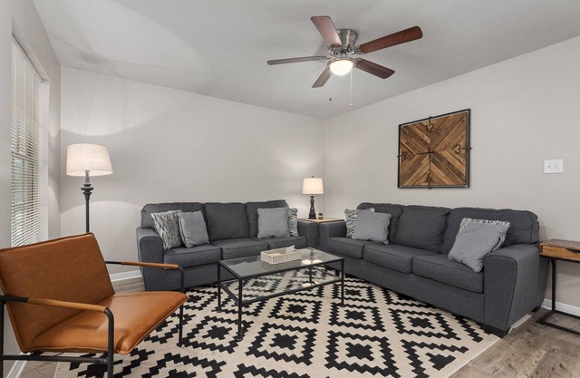 King beds, two living rooms and plenty of parking
