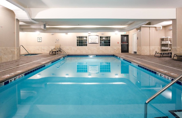 King Suite. Free Breakfast. Indoor Pool & Hot Tub. On the Missouri River.