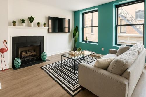 King Suite Playhouse Sq DT, Clinic, RockHall, CSU