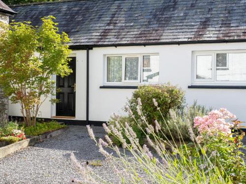 Kingfisher Cottage Newcastle Emlyn