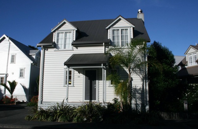 Kingfisher Cottage - Russell Cottages Collection