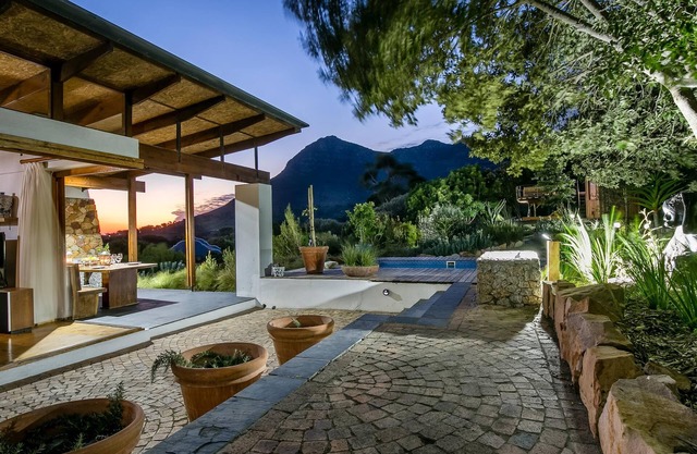 Kinghorns Gardens Botanical Gardens on the Cape Peninsula