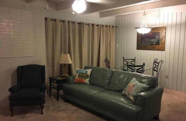Kings Country Getaway, Great Central Location with Easy Access to All Locations!