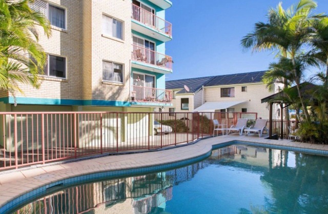 KINGS COVE UNIT 3 - close to parks, BBQ areas, cafes, a playground, and the Kings Beach Surf Club