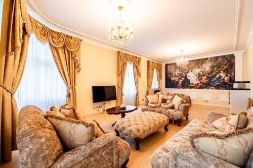 Kings Retreat Royal Stay in Karlovy Vary