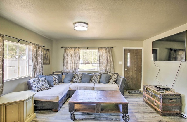 Kingston Sleeper: Unique Stay Near Silver Mountain