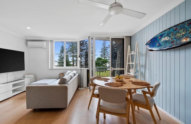 Kirra on the Beach - Coastal Contemporary Style
