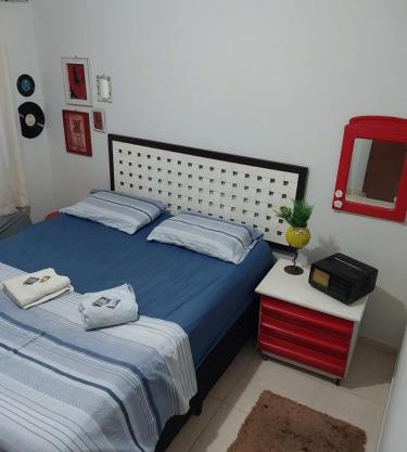 Kit net 8 com ar condicionado cama Queen