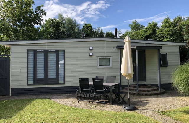 Kite House 126 - Cozy chalet with a large garden for chilling out and barbecuing