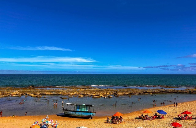 Kitnet beira mar com WiFi em Arembepe, Camaçari/BA