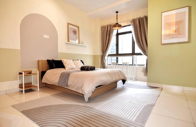 KL Art Nouveau Suite, MRT, Free Parking, Self Check In