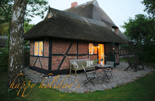 Kl. Reetkate f. 2 pers./WLAN/sauna/garden/a few minutes to the beach