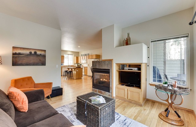 Klamath Falls Townhome w/Deck & Resort Amenities!